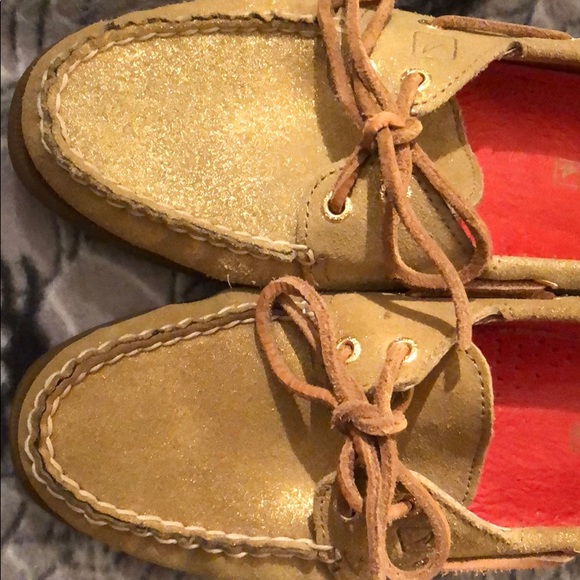 👀RARE sold out gold sparkle suede sperry a/o🔥8🔥 - Picture 2 of 7